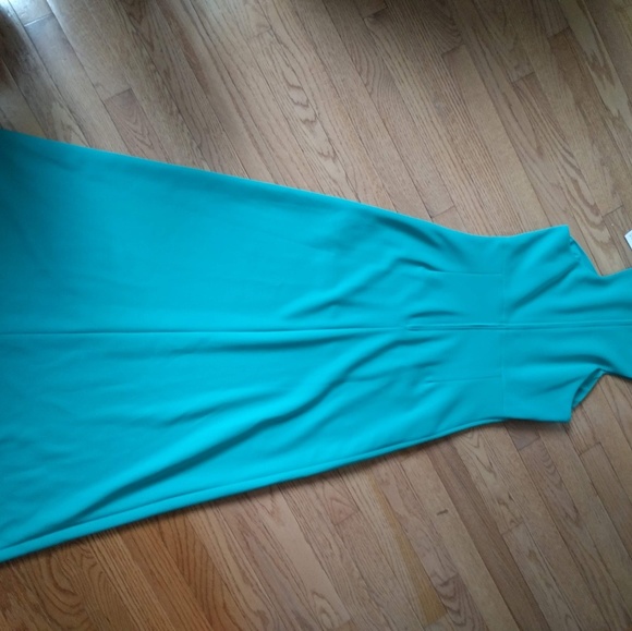 Badgley Mischka gown - Picture 7 of 7